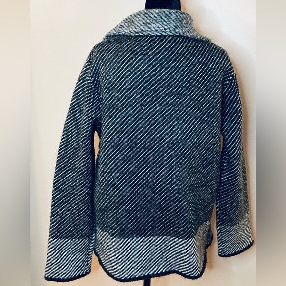 Y2K Shacket Cosy Sweater Size L Black Cream Acrylic/Nylon/Mohair Blend Conrad C - Picture 7 of 10